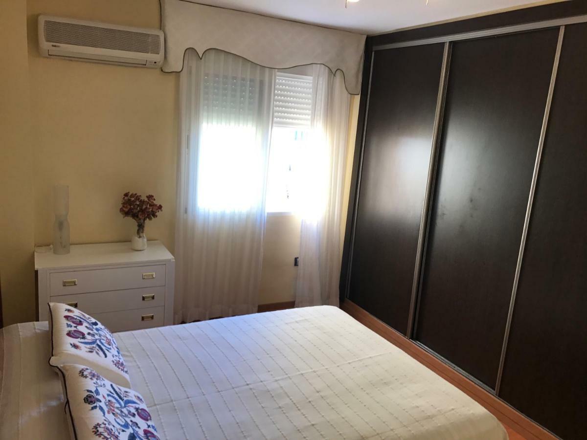 Апартаменти Apartamento Centro Rincon Playa Рінкон-де-ла-Вікторія Екстер'єр фото